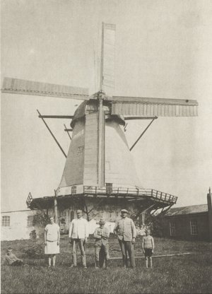 Die Arberger Windmhle um 1925, hier noch mit Steertsteuerung