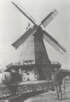 Arberger Windmhle nach dem Umbau der Windsteuerung, etwa 1935